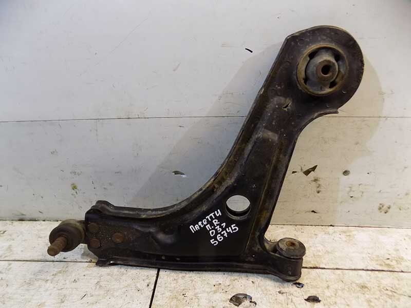 Левый рычаг лачетти передний. Передний рычаг шевроле лачетти седан. Рычаг подвески trt r9001r. Lacetti передние рычаги. Рычаг передний нижний шевроле лачетти.