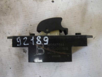 Кнопка стеклоподъемника двери задней левой Mitsubishi Outlander (092189СВ2) Оригинальный номер MR587944