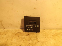 Накладка торпедо блока предохранителей Nissan Qashqai (061636СВ) Оригинальный номер 68964JD90С