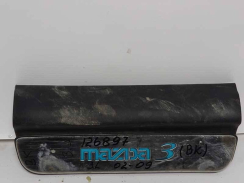 Накладка порога задняя левая Mazda (Мазда) 3 (ВК) 2002-2009 (126897СВ2) Оригинальный номер BP4K68740