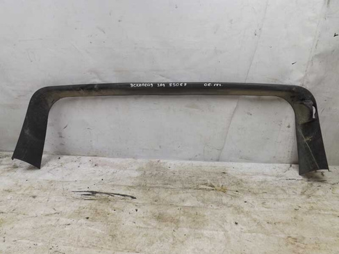Обшивка арки двери багажника Cadillac Escalade (085067СВ) Оригинальный номер 15864306