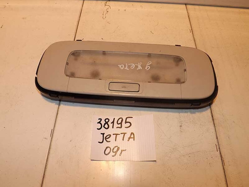 Плафон потолочный Volkswagen Jetta (038195СВ)