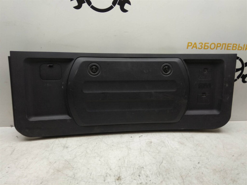 Обшивка двери багажника Mitsubishi Pajero 4 (V8, V9) 2007- (УТ000047862) Оригинальный номер 7225A030XA