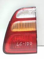 Фонарь задний внутренний правый Toyota Land Cruiser (URJ100) 1998-2007 (УТ000074940) Оригинальный номер 8158060020
