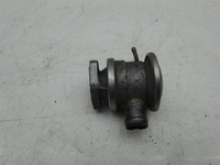 Клапан вентиляции картерных газов Volkswagen Passat (B5) 2000-2005 (УТ000080761) Оригинальный номер 06B131101C
