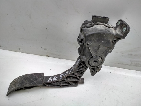 Педаль газа Skoda Octavia (A4 1U-) 2000-2011 (УТ000090560) Оригинальный номер 6Q1721503C