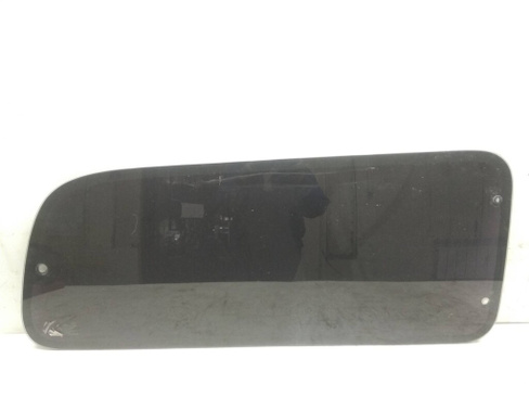 Форточка крыла заднего правого Hyundai Starex H1 1997-2007 (УТ000107988) Оригинальный номер 861804A110