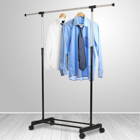 Металлическая стойка для одежды