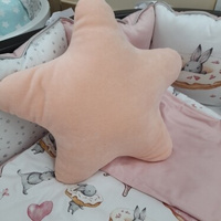 Декоративная подушка в кроватку Минки Мун цвет персиковая Звездочка