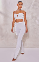 PrettyLittleThing Облегающие расклешенные брюки с аппликацией в виде белых роз