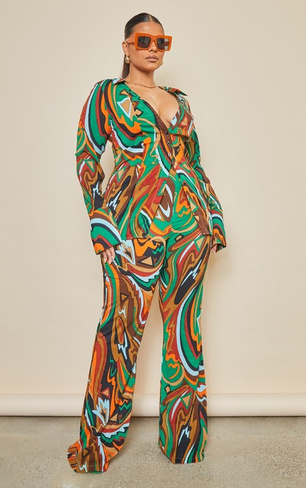PrettyLittleThing Шифоновые брюки-клеш с разноцветным абстрактным принтом Plus