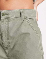 Оверсайз-брюки карго с несколькими карманами цвета хаки ASOS