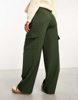 Деловые прямые брюки карго New Look цвета хаки