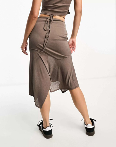 Коричневая прозрачная асимметричная юбка-миди с завязкой на талии Reclaimed Vintage