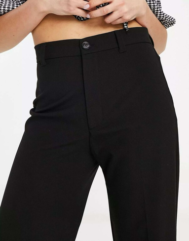 Черные брюки строгого кроя с завышенной талией Pull&Bear